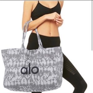 Alo yoga tote